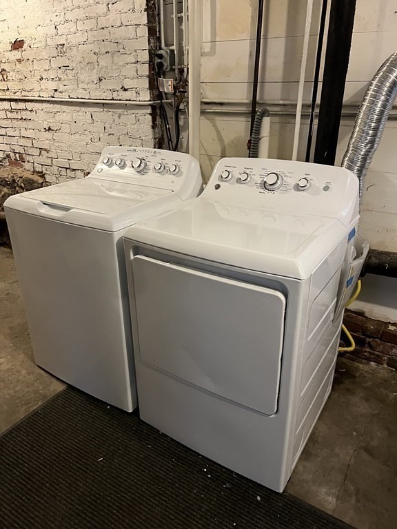 12 Winfield St Unit: 1