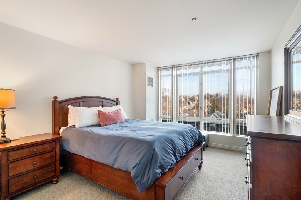 1910 Dorchester Avenue Unit: 521