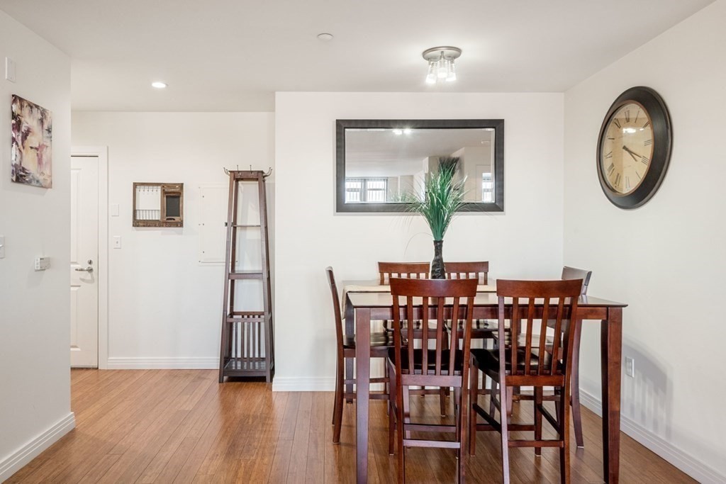 1910 Dorchester Avenue Unit: 521