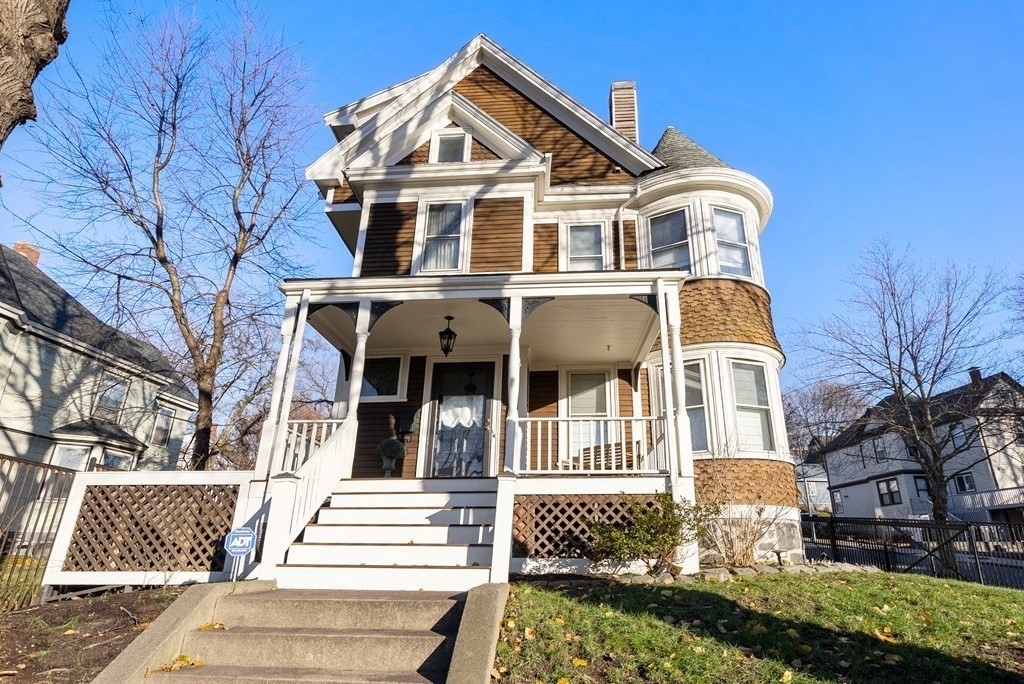 496 Adams St