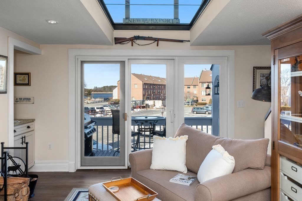 126 Merrimac St Unit: 8