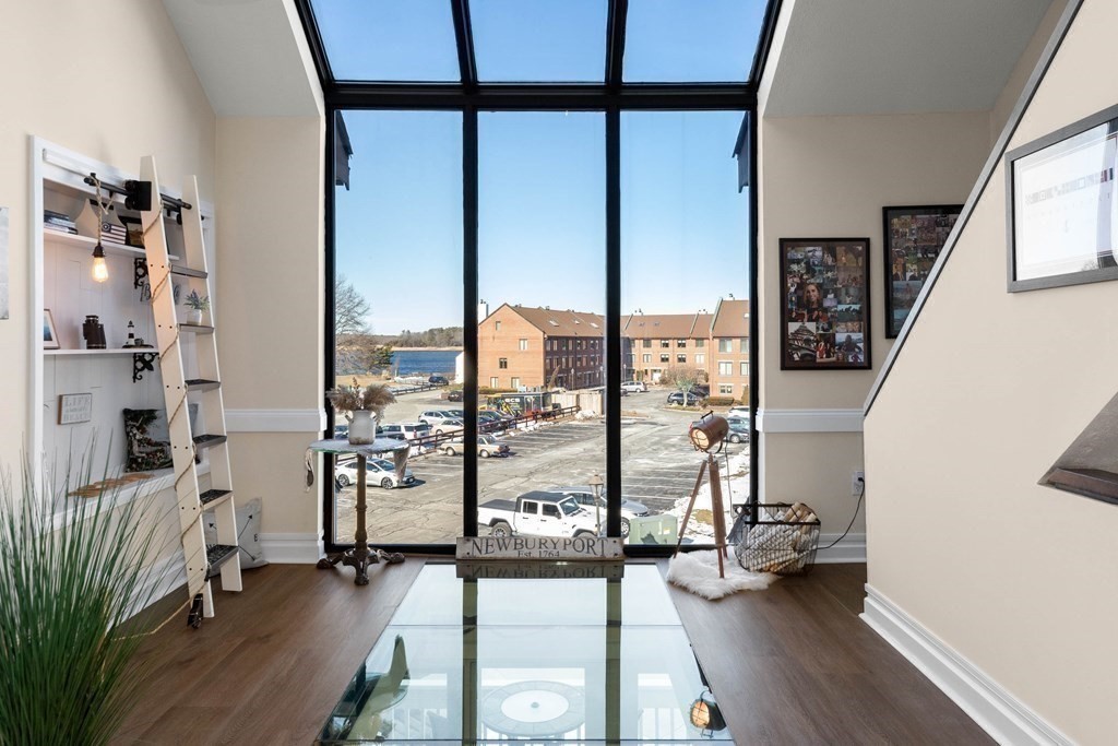 126 Merrimac St Unit: 8