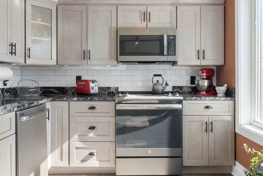 126 Merrimac St Unit: 8