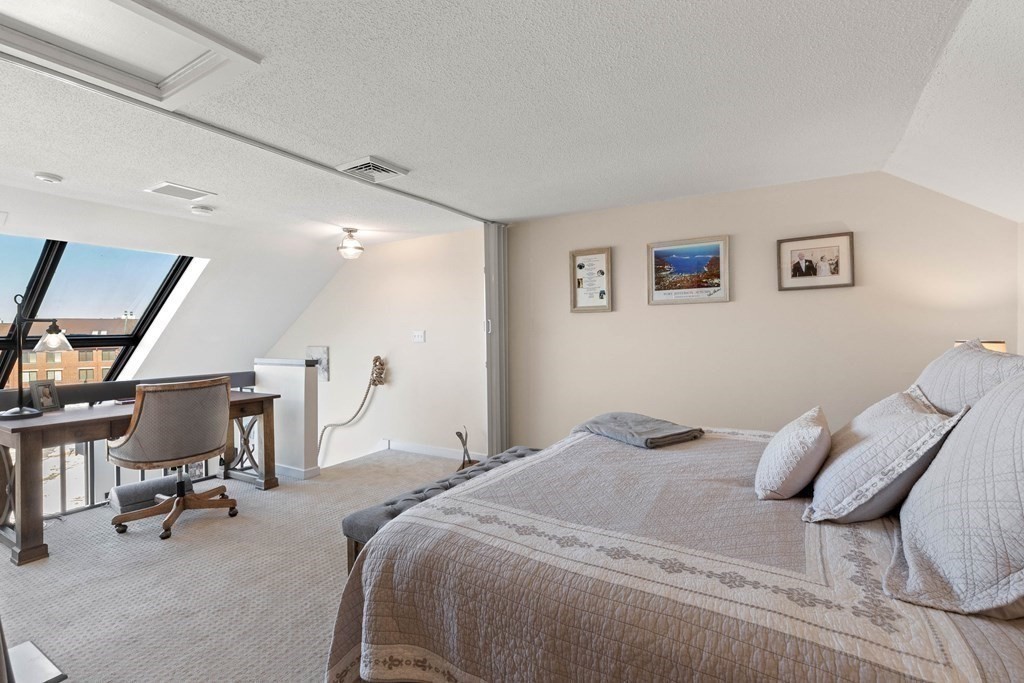 126 Merrimac St Unit: 8