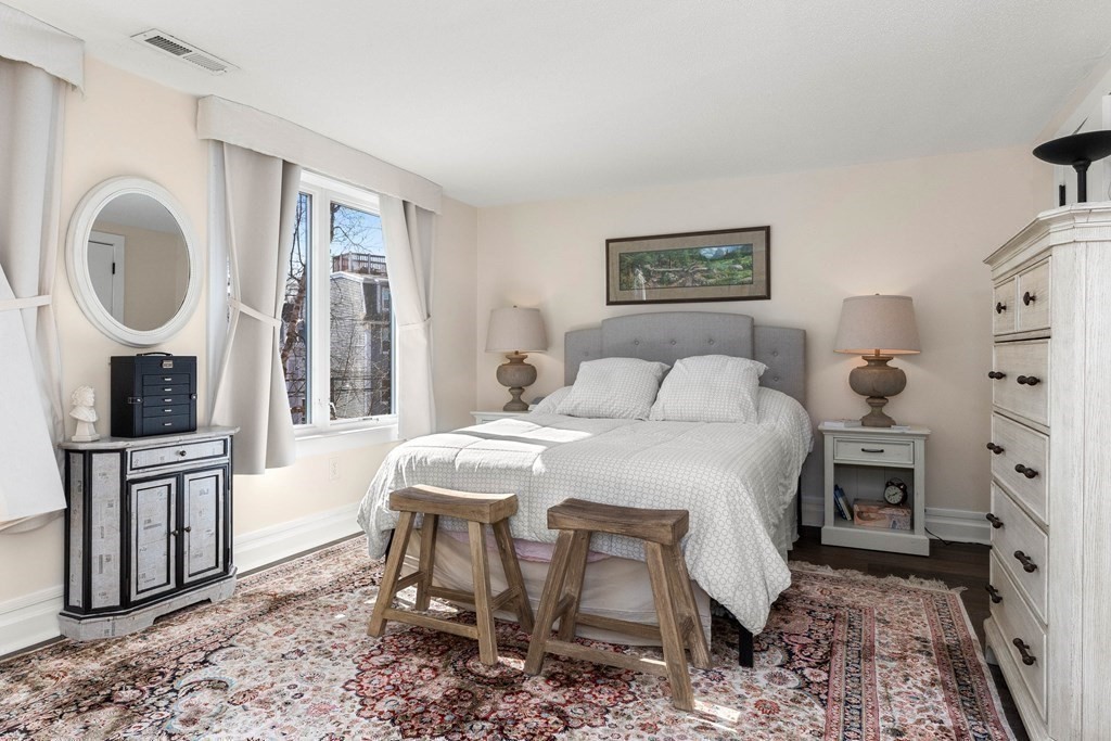 126 Merrimac St Unit: 8