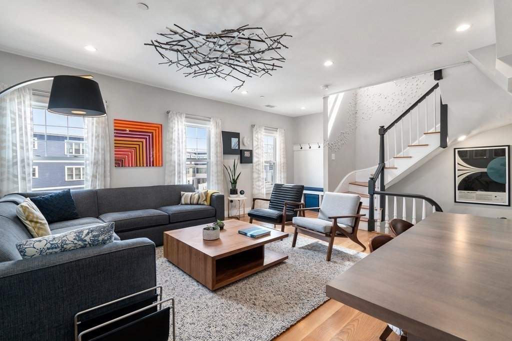 145 Stoughton St Unit: 2