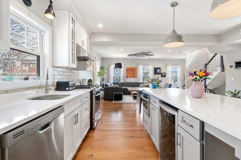 145 Stoughton St Unit: 2