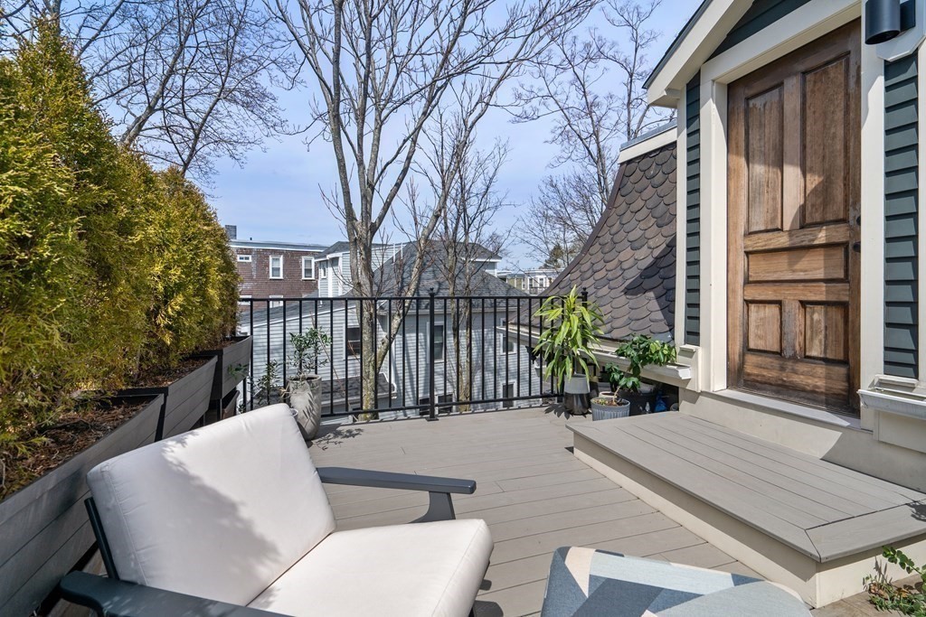 145 Stoughton St Unit: 2