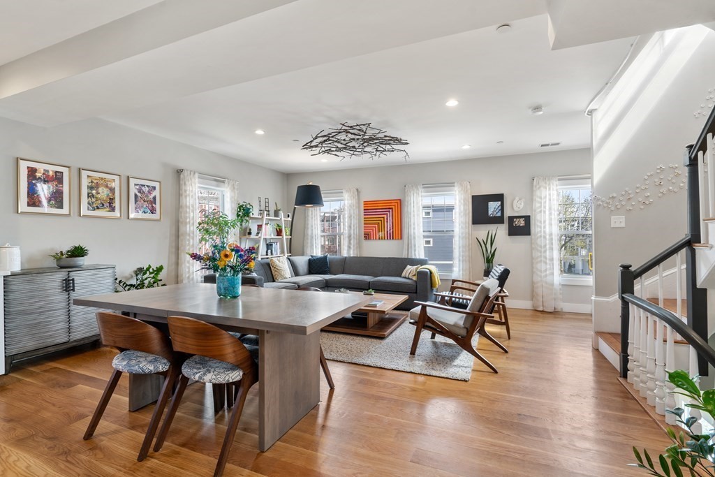 145 Stoughton St Unit: 2