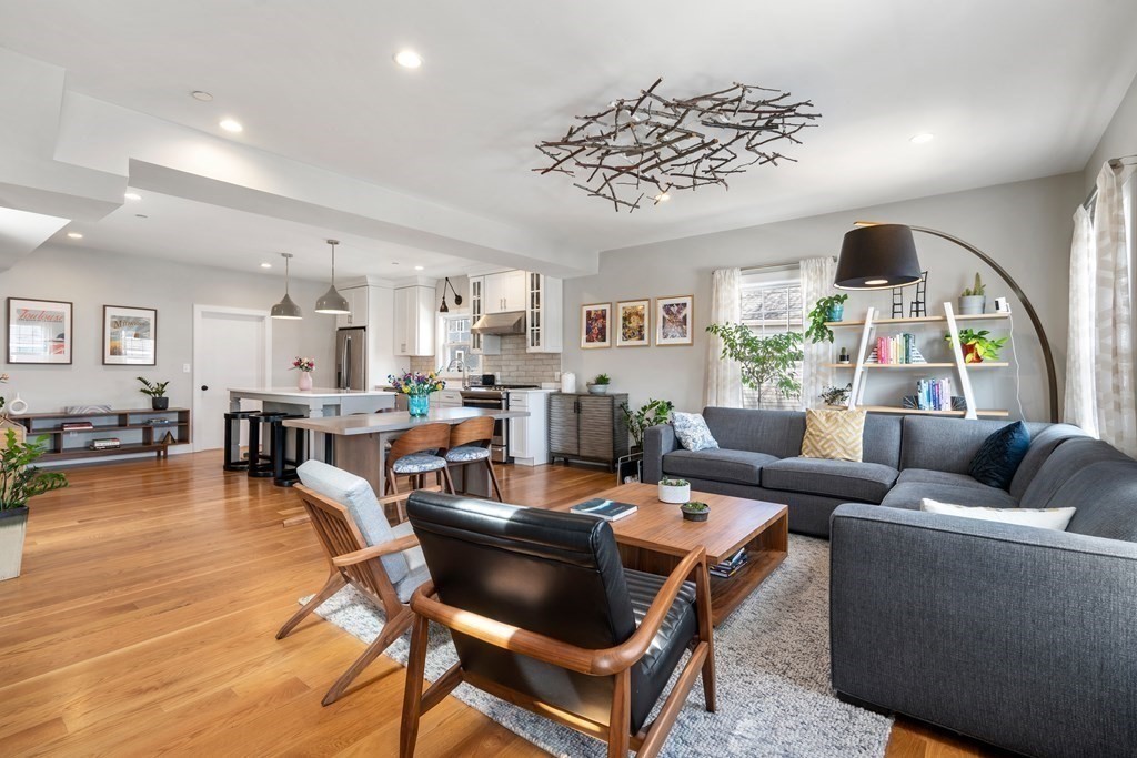 145 Stoughton St Unit: 2