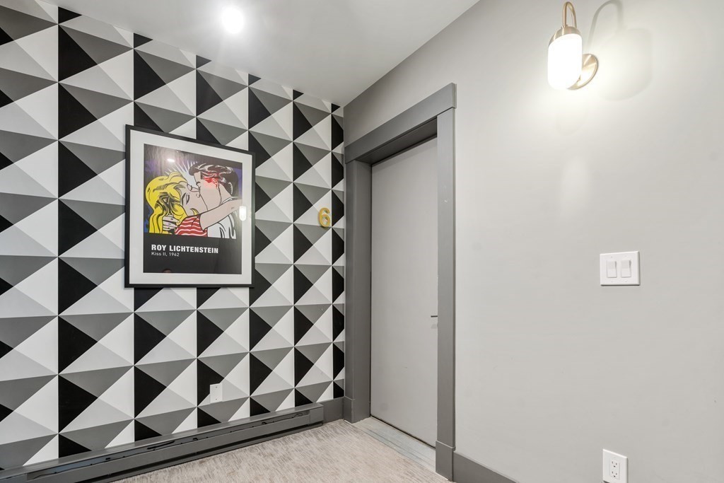 125 Stoughton St Unit: 6
