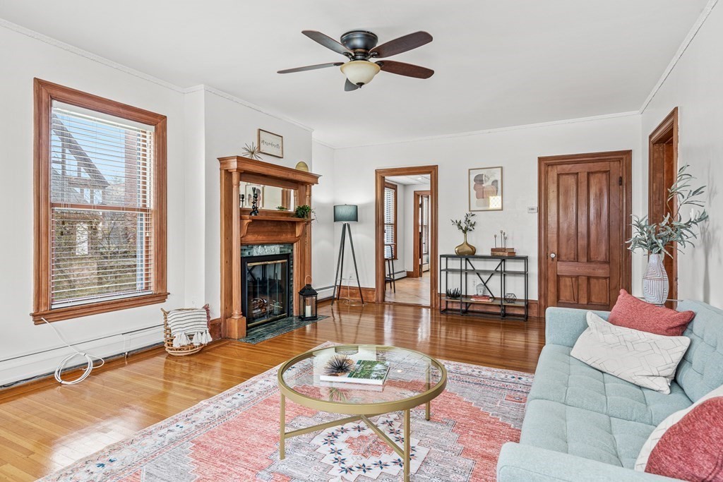 115 West Emerson St Unit: 201