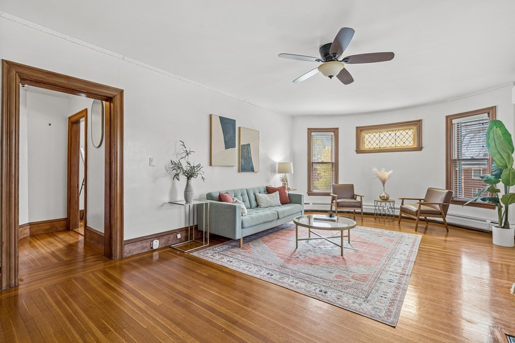 115 West Emerson St Unit: 201