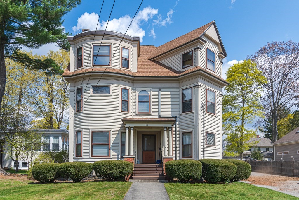 115 West Emerson St Unit: 201