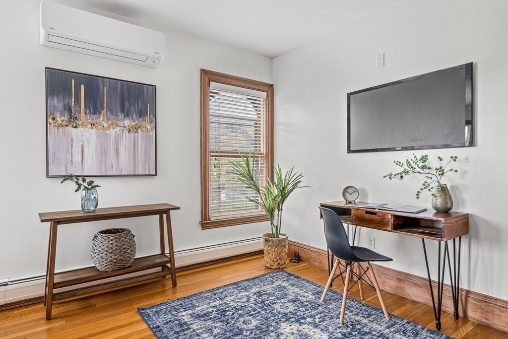 115 West Emerson St Unit: 201