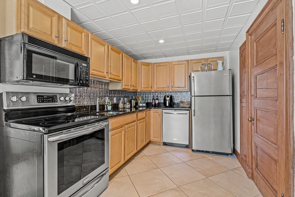 115 West Emerson St Unit: 201