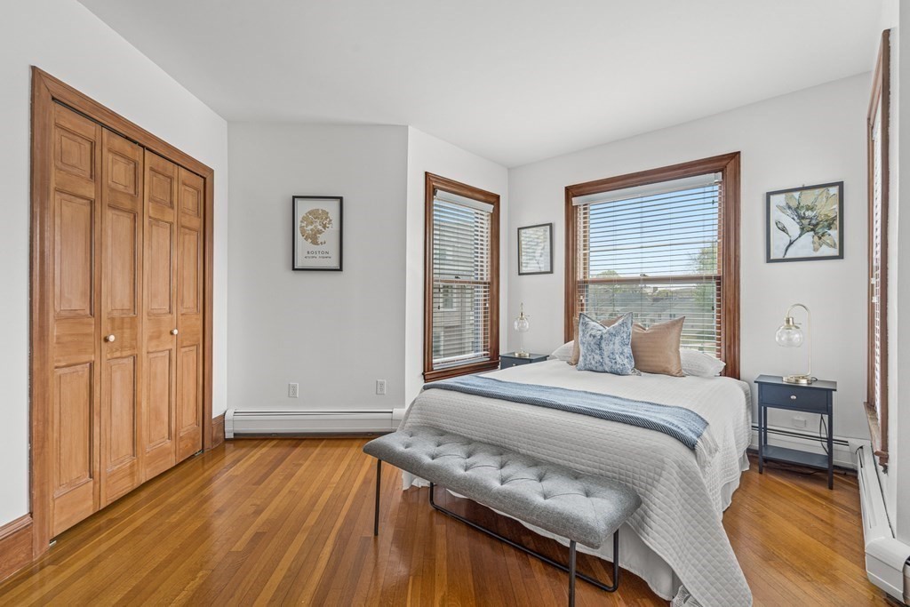 115 West Emerson St Unit: 201