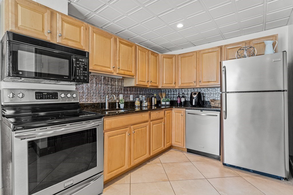 115 West Emerson St Unit: 201