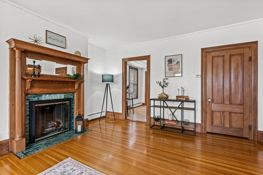 115 West Emerson St Unit: 201
