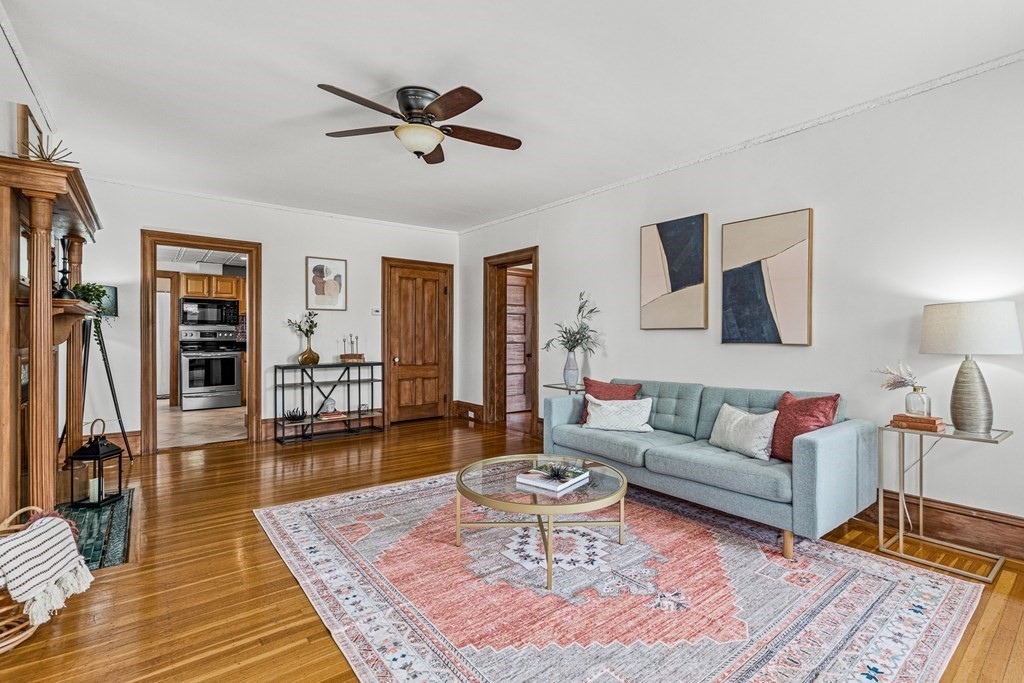 115 West Emerson St Unit: 201