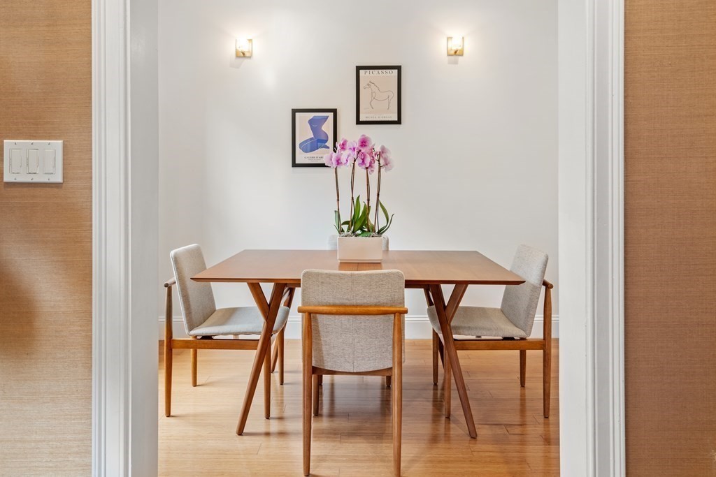 290 Columbus Ave Unit: 7