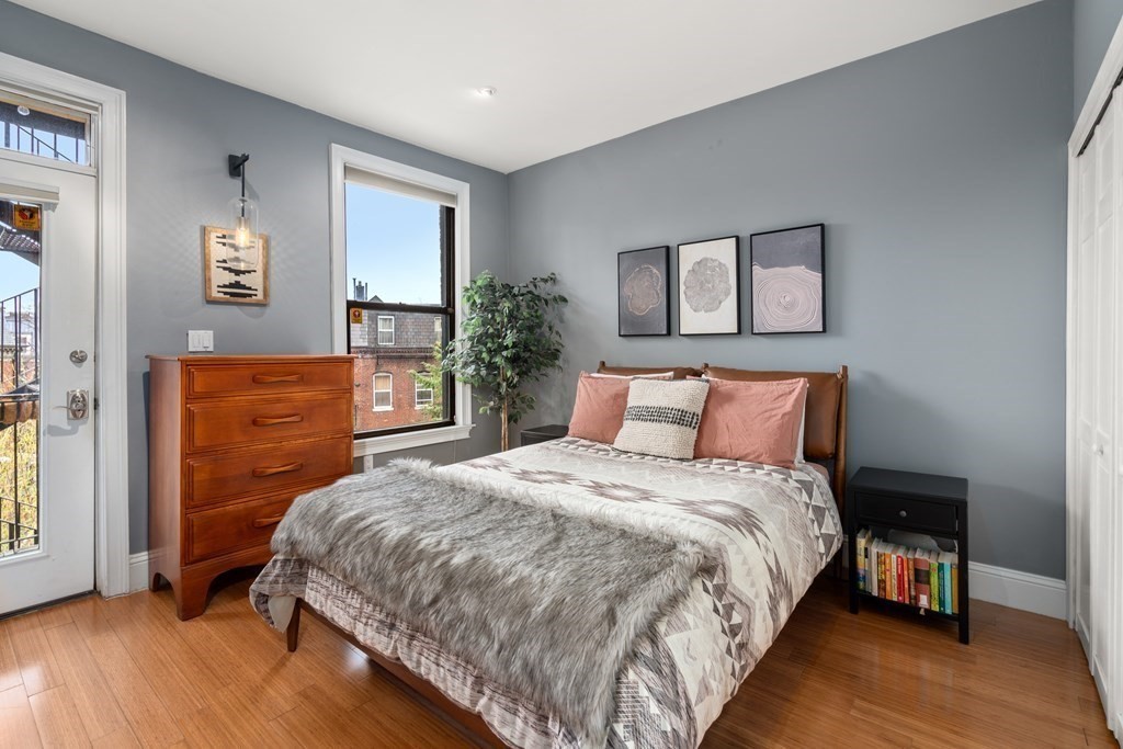 290 Columbus Ave Unit: 7