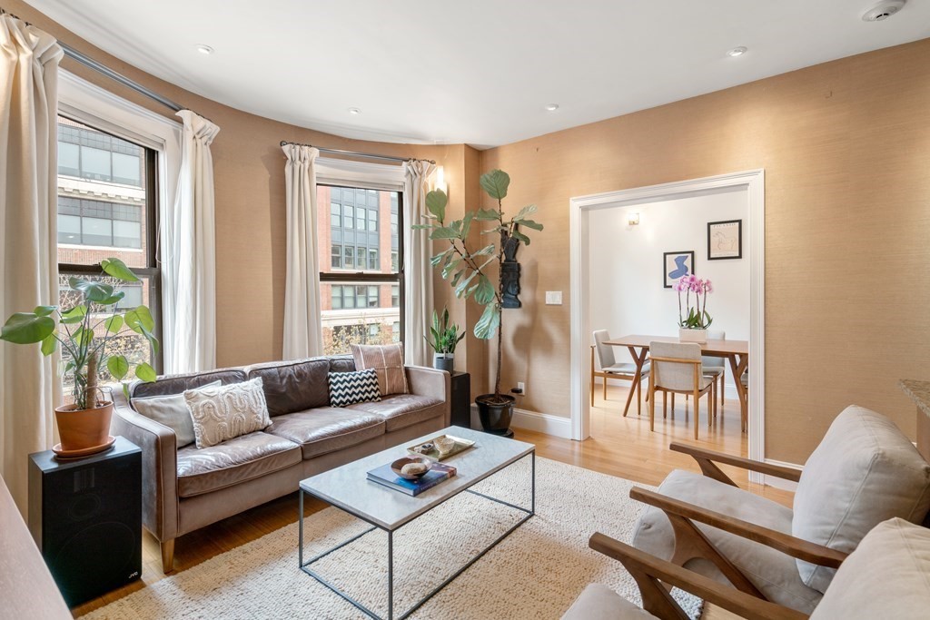 290 Columbus Ave Unit: 7
