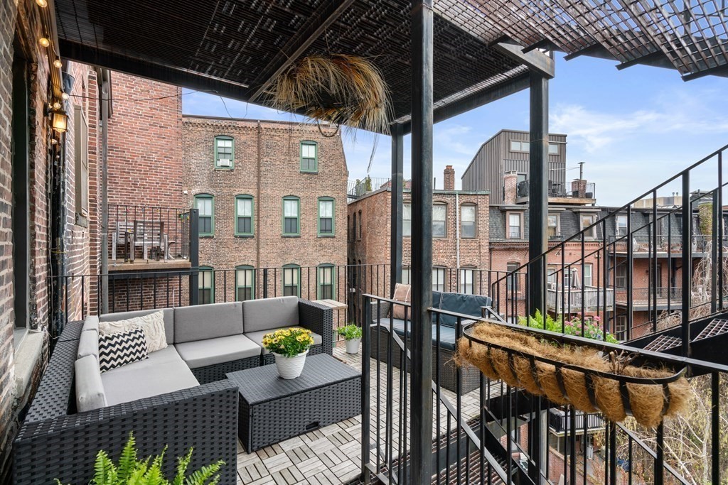 290 Columbus Ave Unit: 7