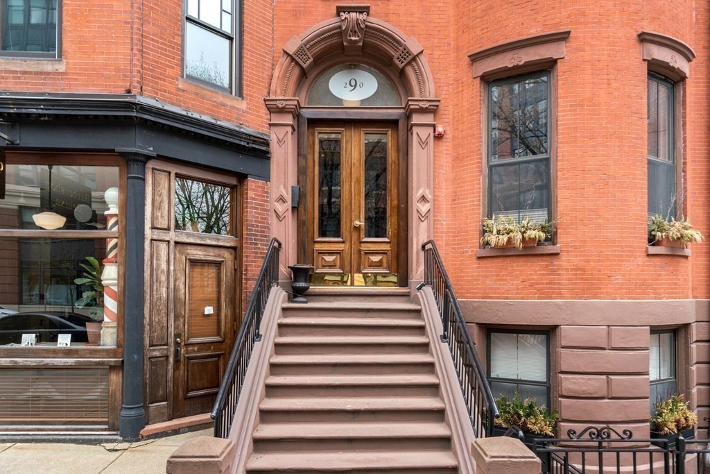 290 Columbus Ave Unit: 7