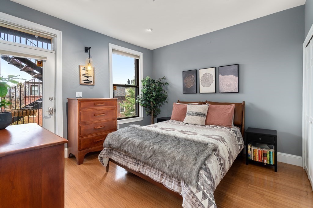 290 Columbus Ave Unit: 7