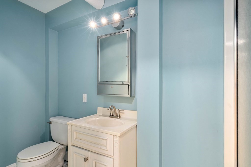 190 Commonwealth Ave Unit: B