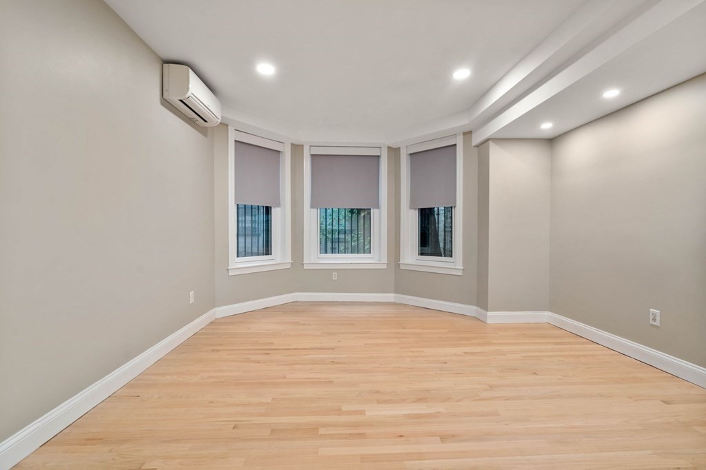 190 Commonwealth Ave Unit: B