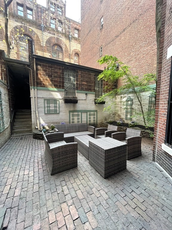 190 Commonwealth Ave Unit: B