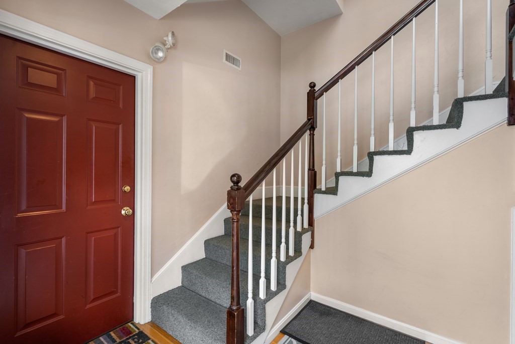 2 Centre Ave Unit: 4B