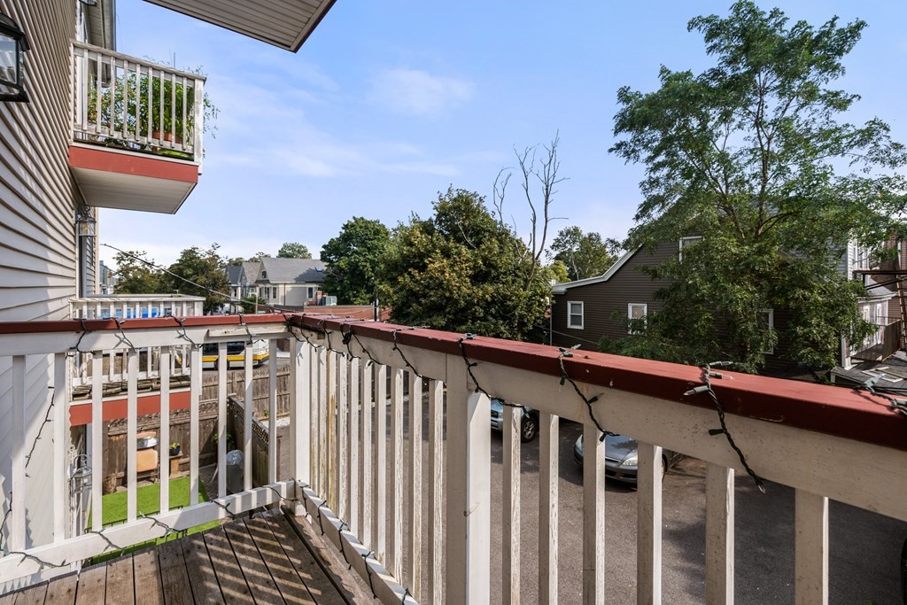 2 Centre Ave Unit: 4B