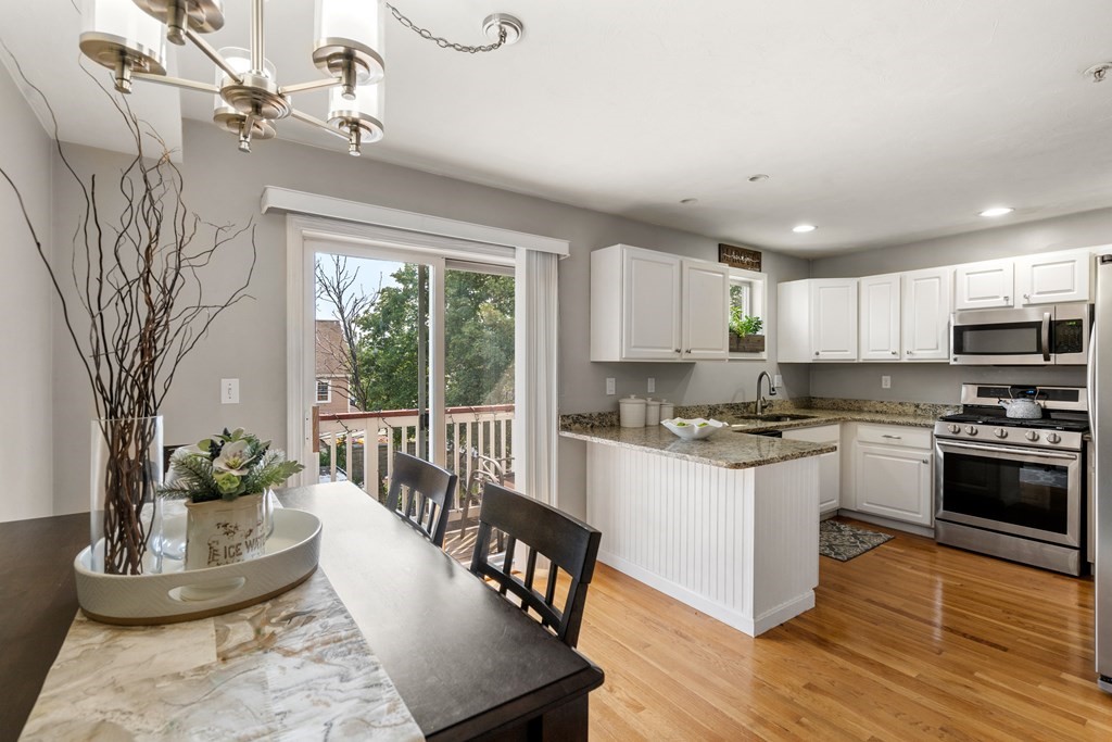 2 Centre Ave Unit: 4B