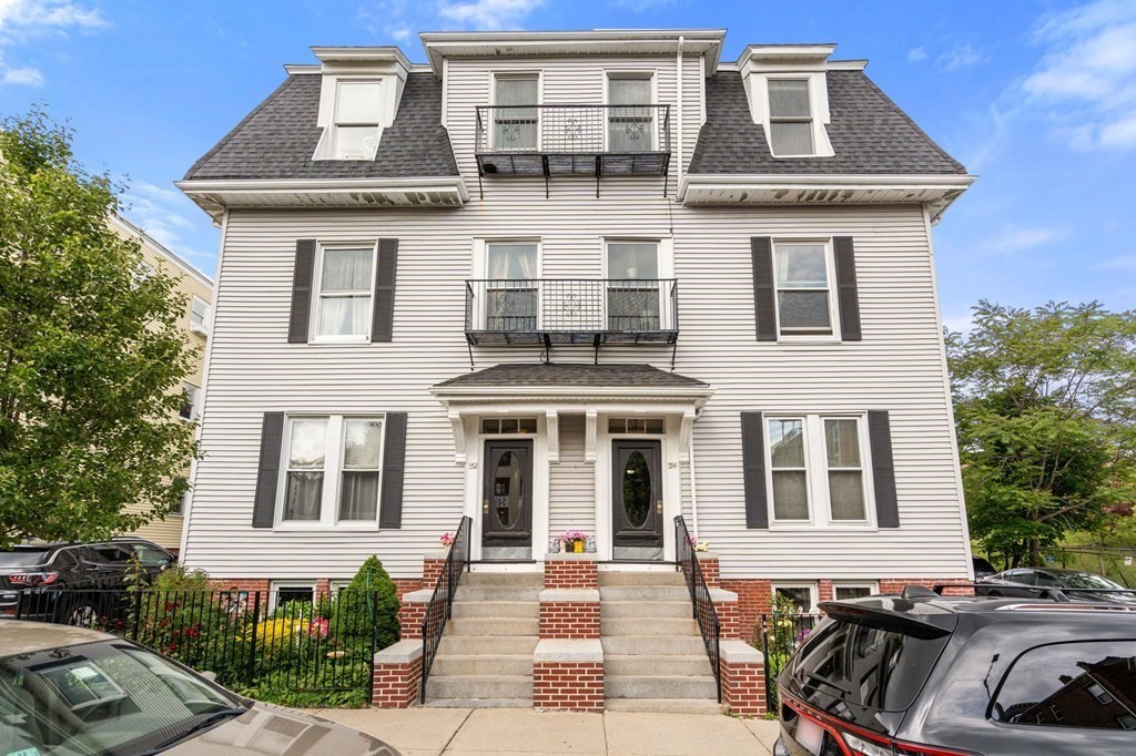 552 E 4th St Unit: 6A