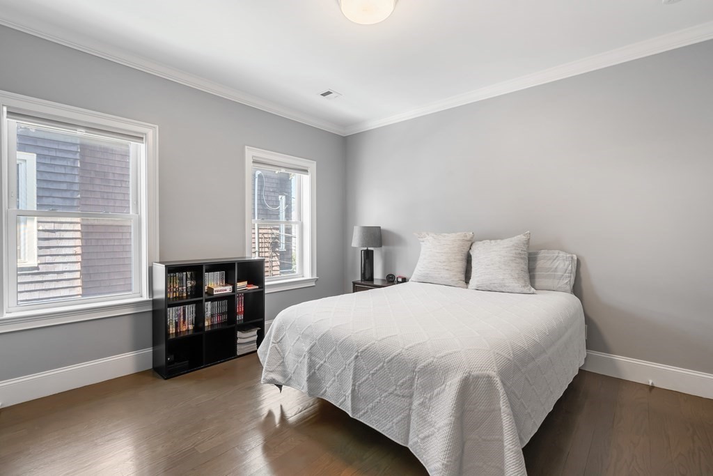 12 Morton St Unit: 2