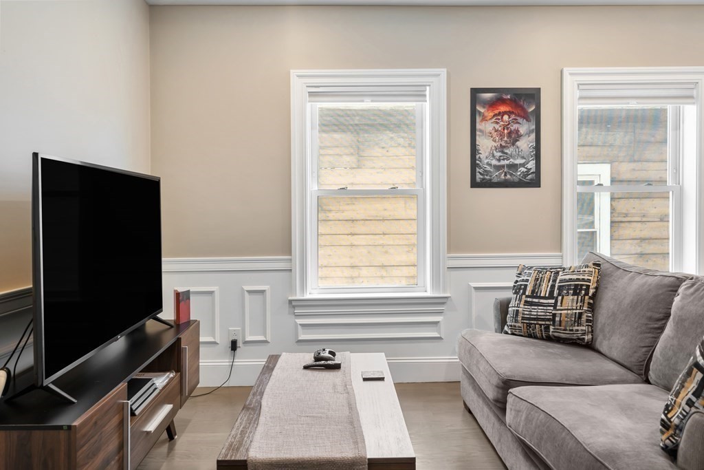 12 Morton St Unit: 2