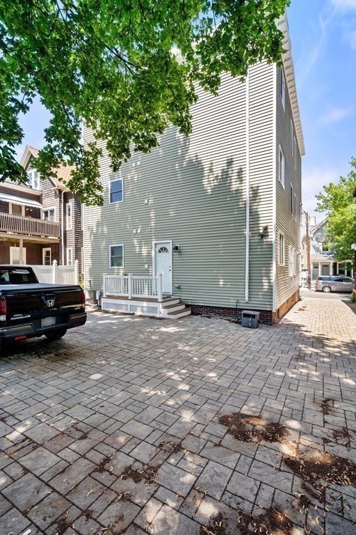 12 Morton St Unit: 2