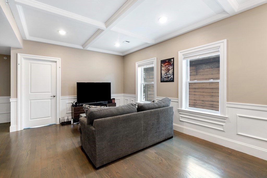 12 Morton St Unit: 2