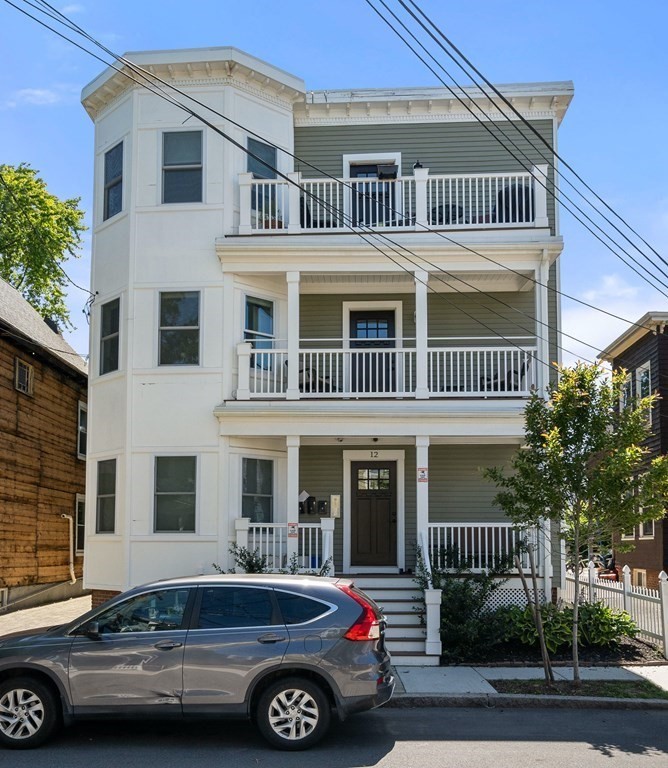 12 Morton St Unit: 2