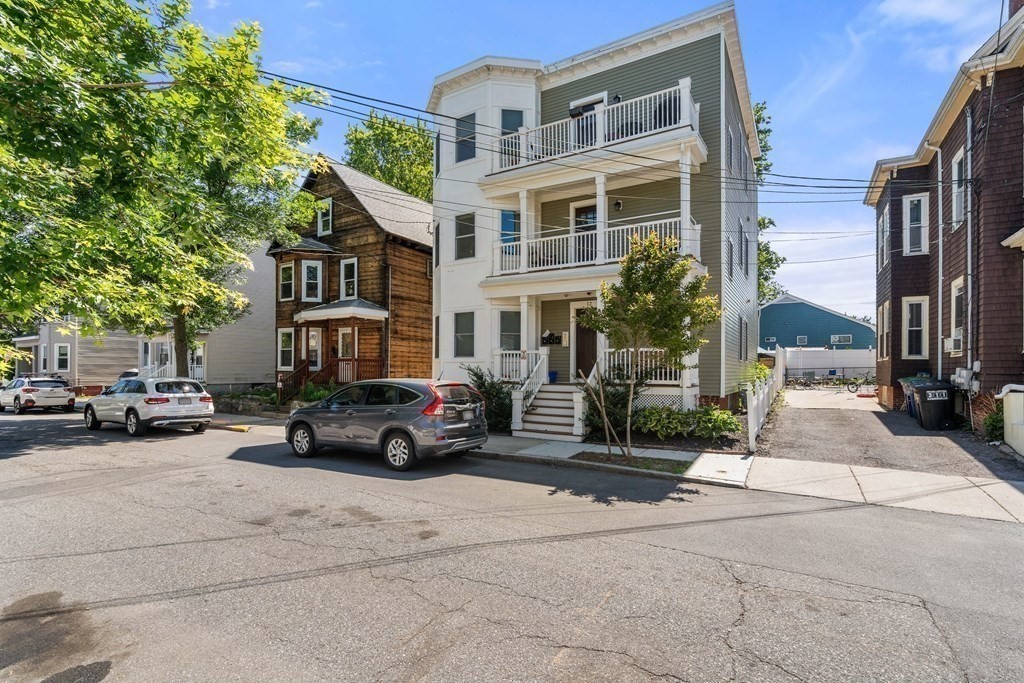 12 Morton St Unit: 2