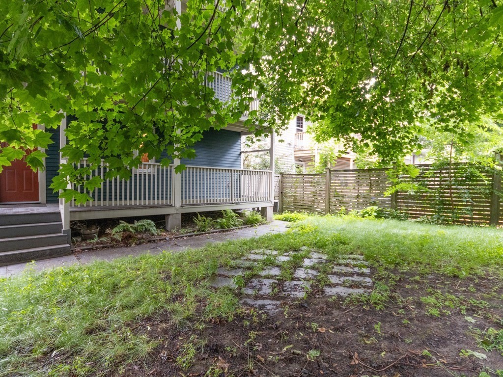 141 Pleasant Street Unit: 1