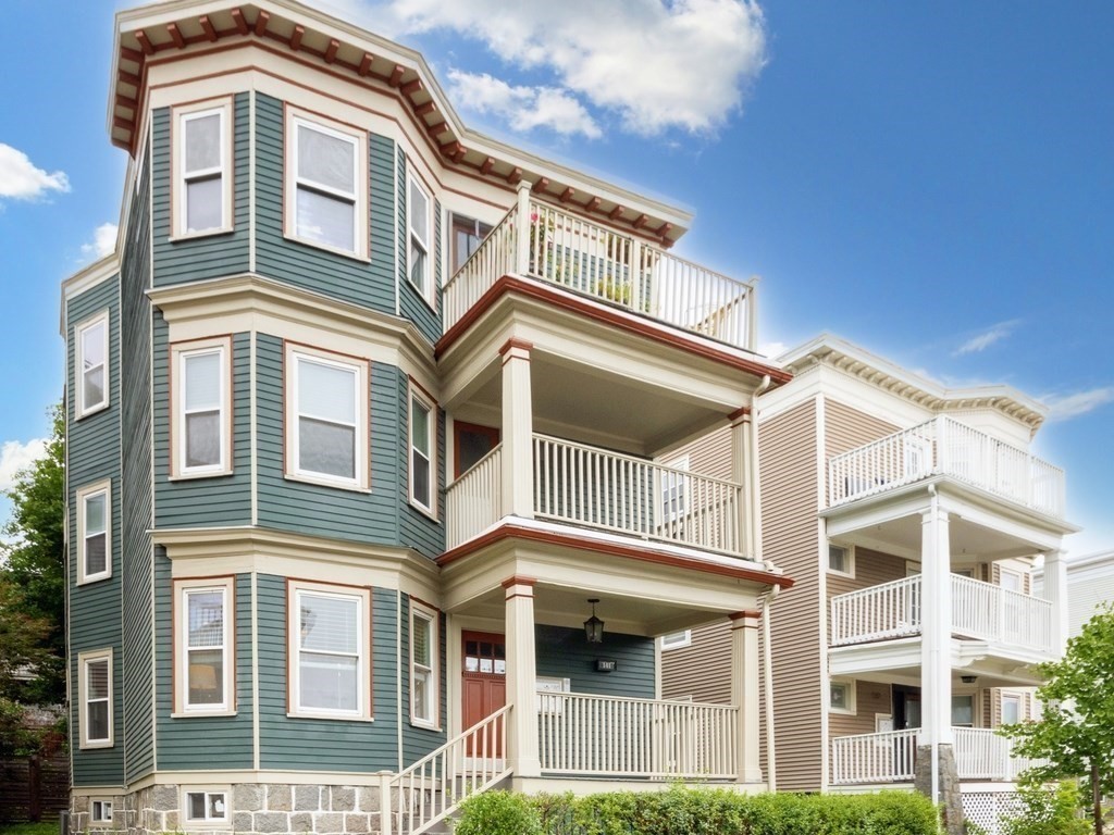 141 Pleasant Street Unit: 1