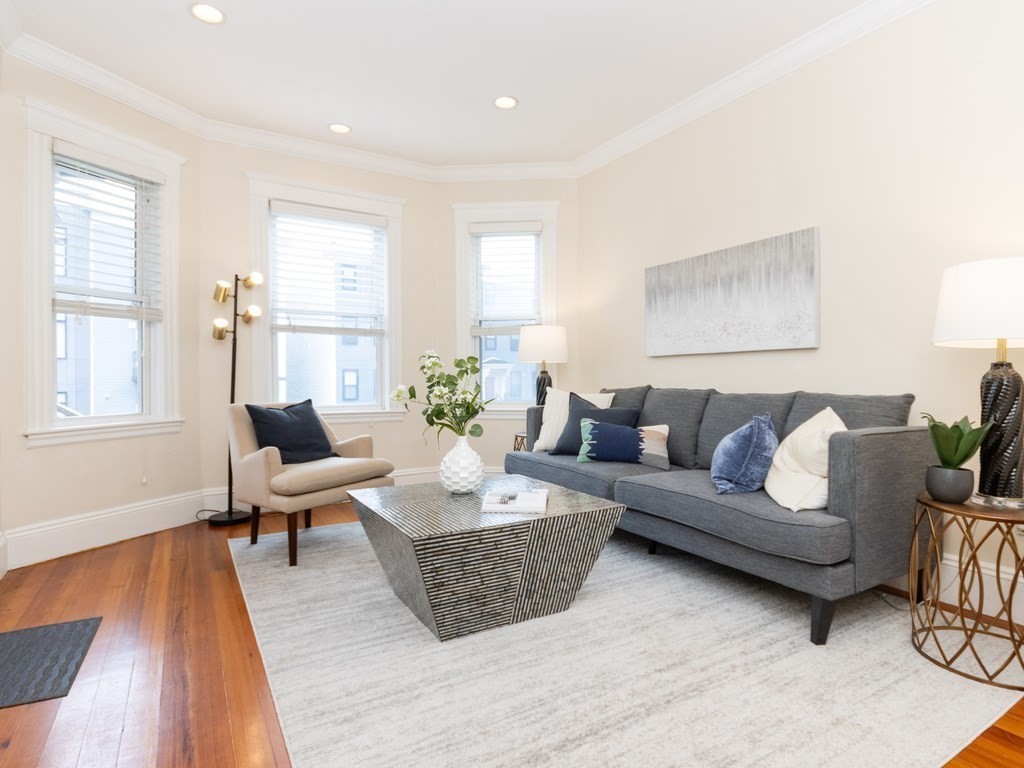 141 Pleasant Street Unit: 1