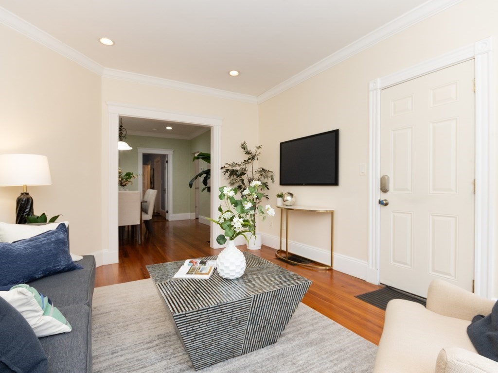 141 Pleasant Street Unit: 1