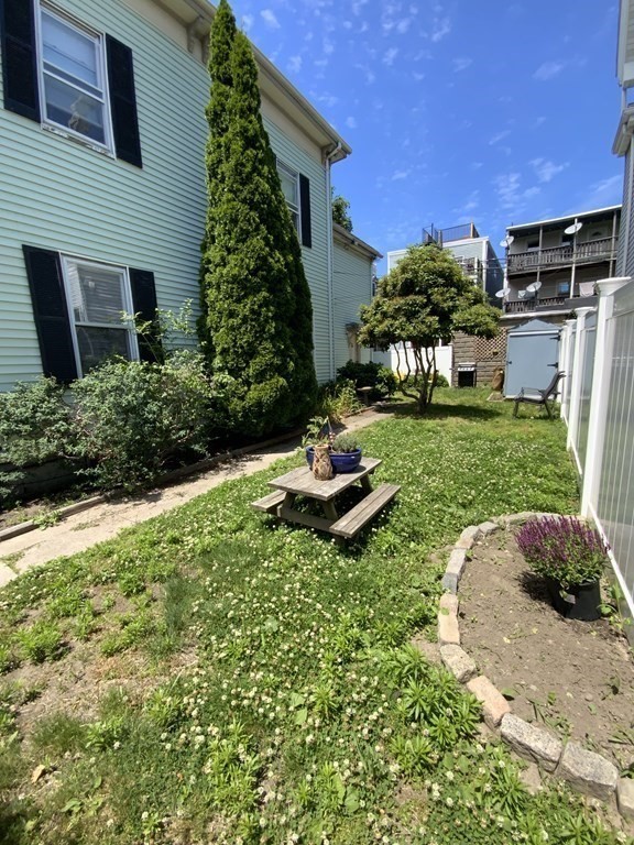 16 Saint Margaret St Unit: 1