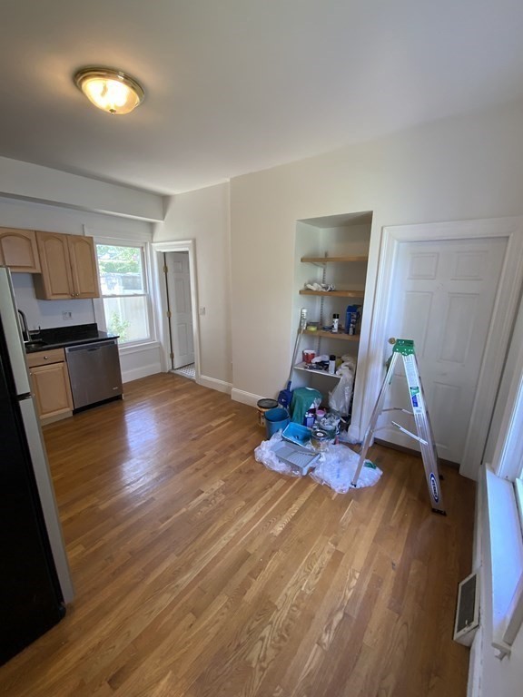 16 Saint Margaret St Unit: 1