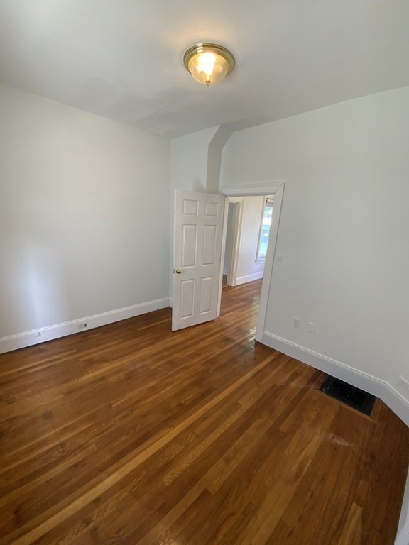 16 Saint Margaret St Unit: 1